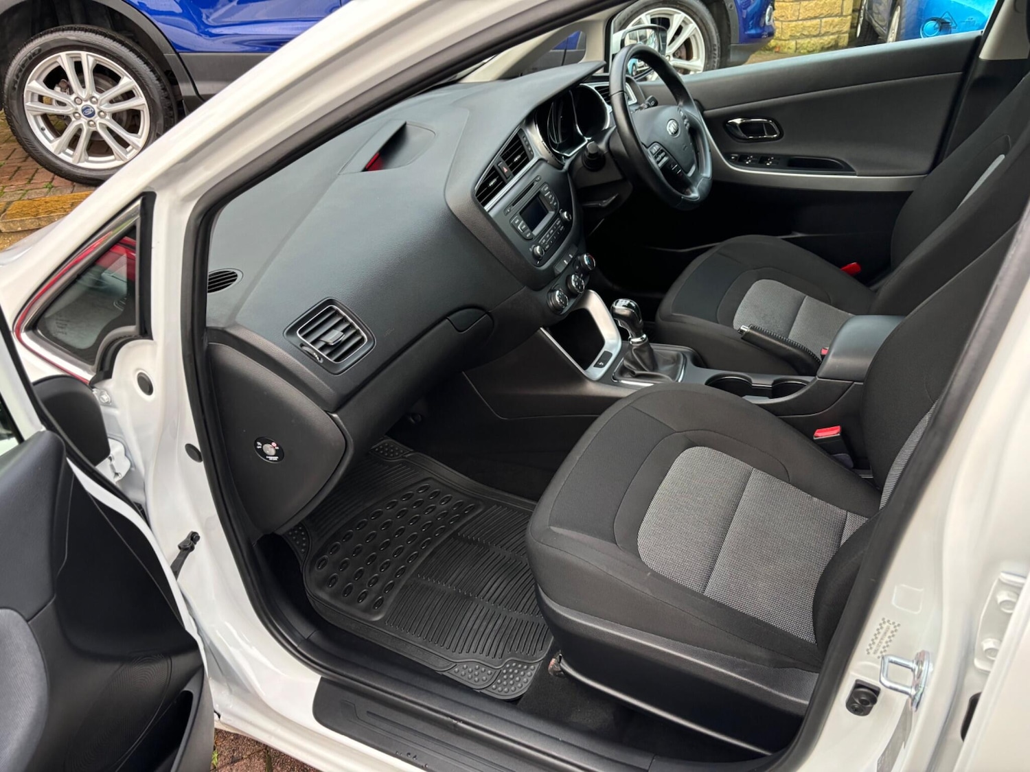 Used Kia Ceed 2016 for sale - 76850320: Photo 25