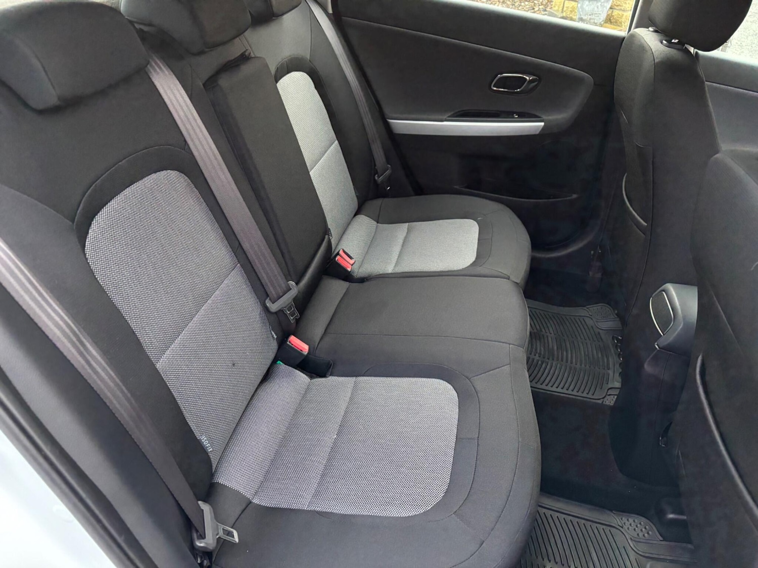 Used Kia Ceed 2016 for sale - 76850320: Photo 31