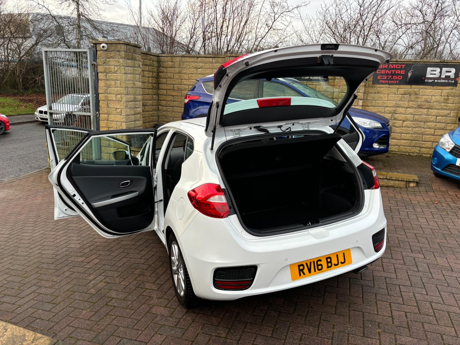 Used Kia Ceed 2016 for sale - 76850320: Photo 69