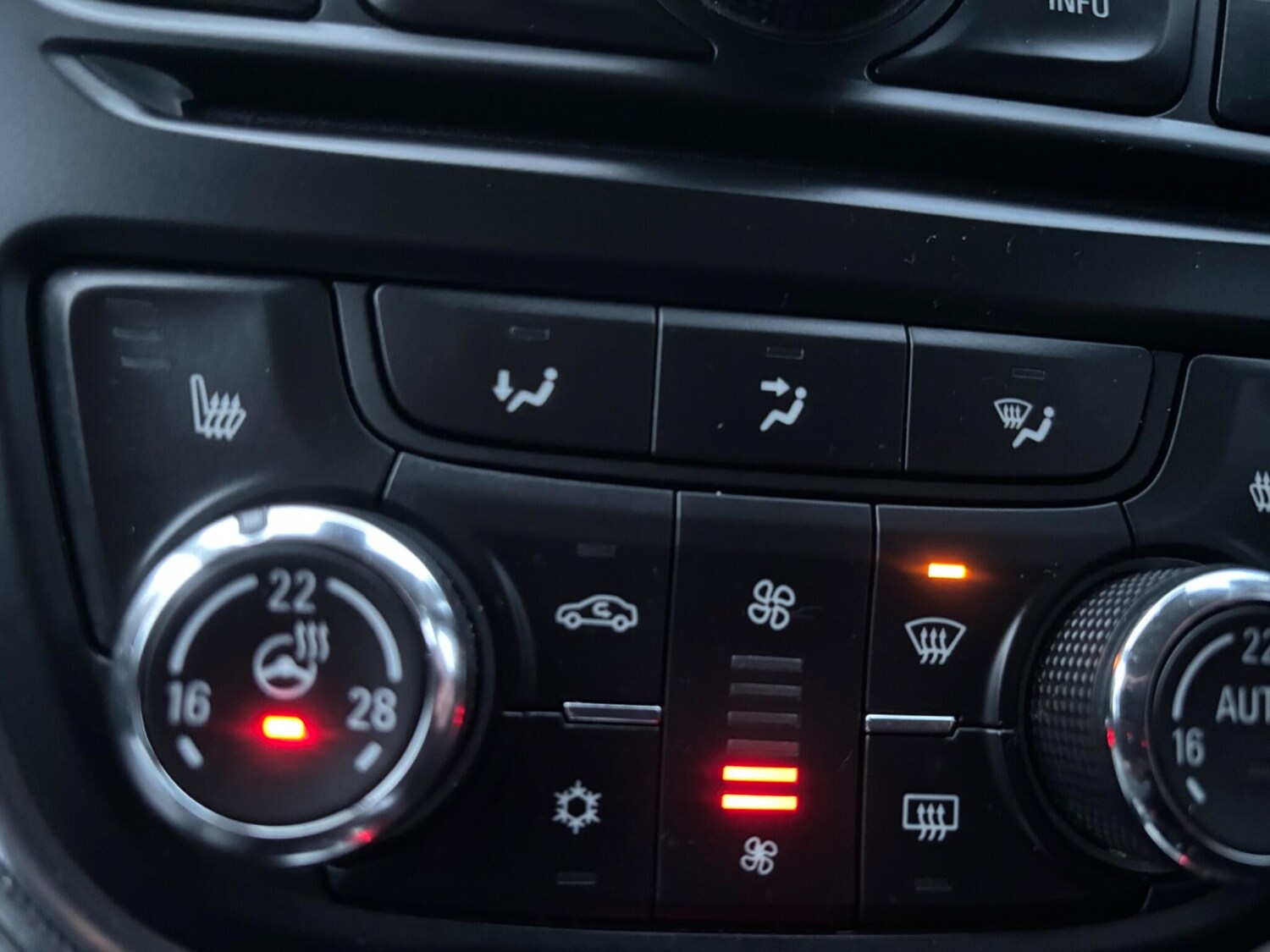 Used Vauxhall Mokka 2016 for sale - 76371606: Photo 36