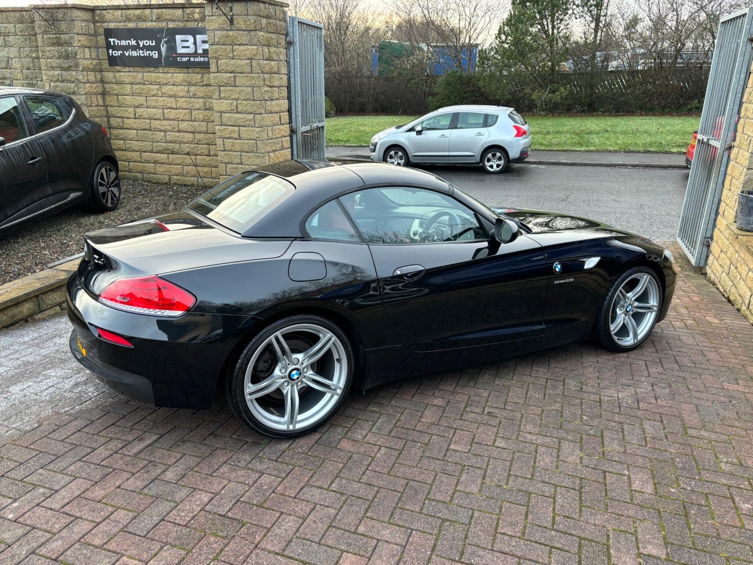Used BMW Z4 2011 for sale - 77143433: Photo 19