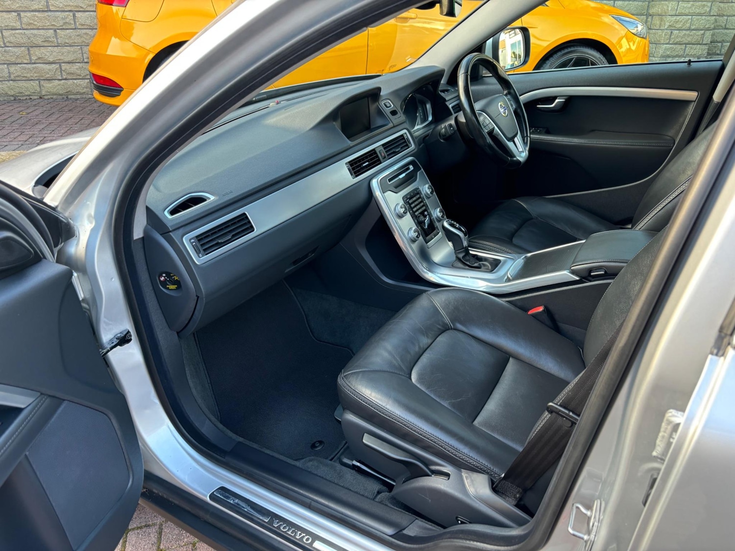 Vehicle 28