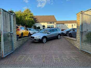 Used Volvo XC70 2015 for sale - 75377946: Photo