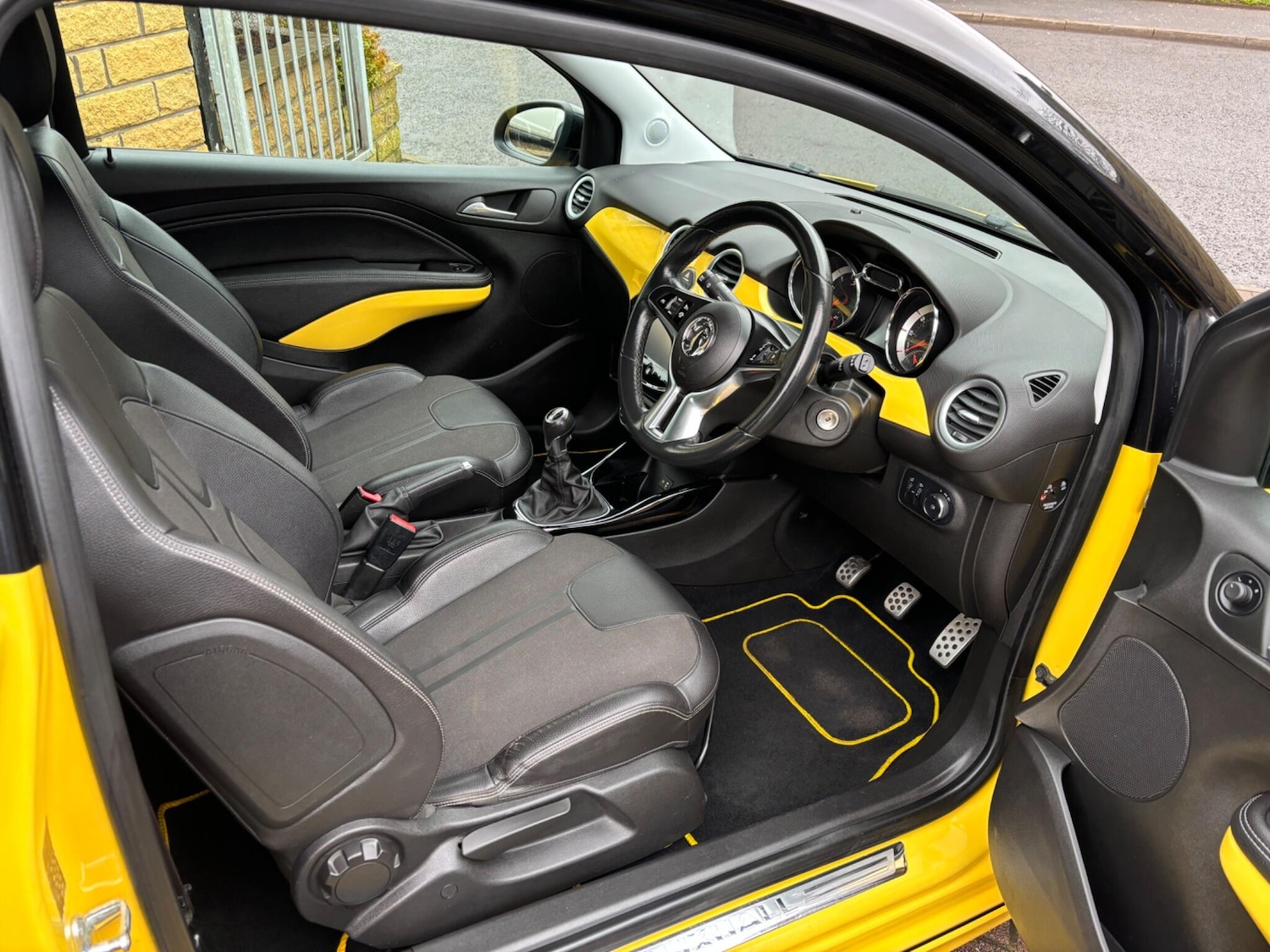 Used Vauxhall ADAM 2015 for sale - 77386249: Photo 24