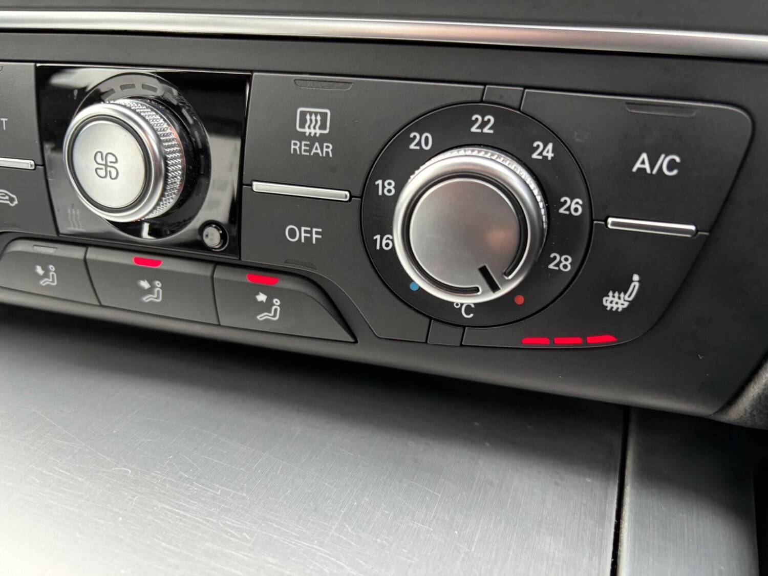 Used Audi A6 Saloon 2014 for sale - 76269695: Photo 40