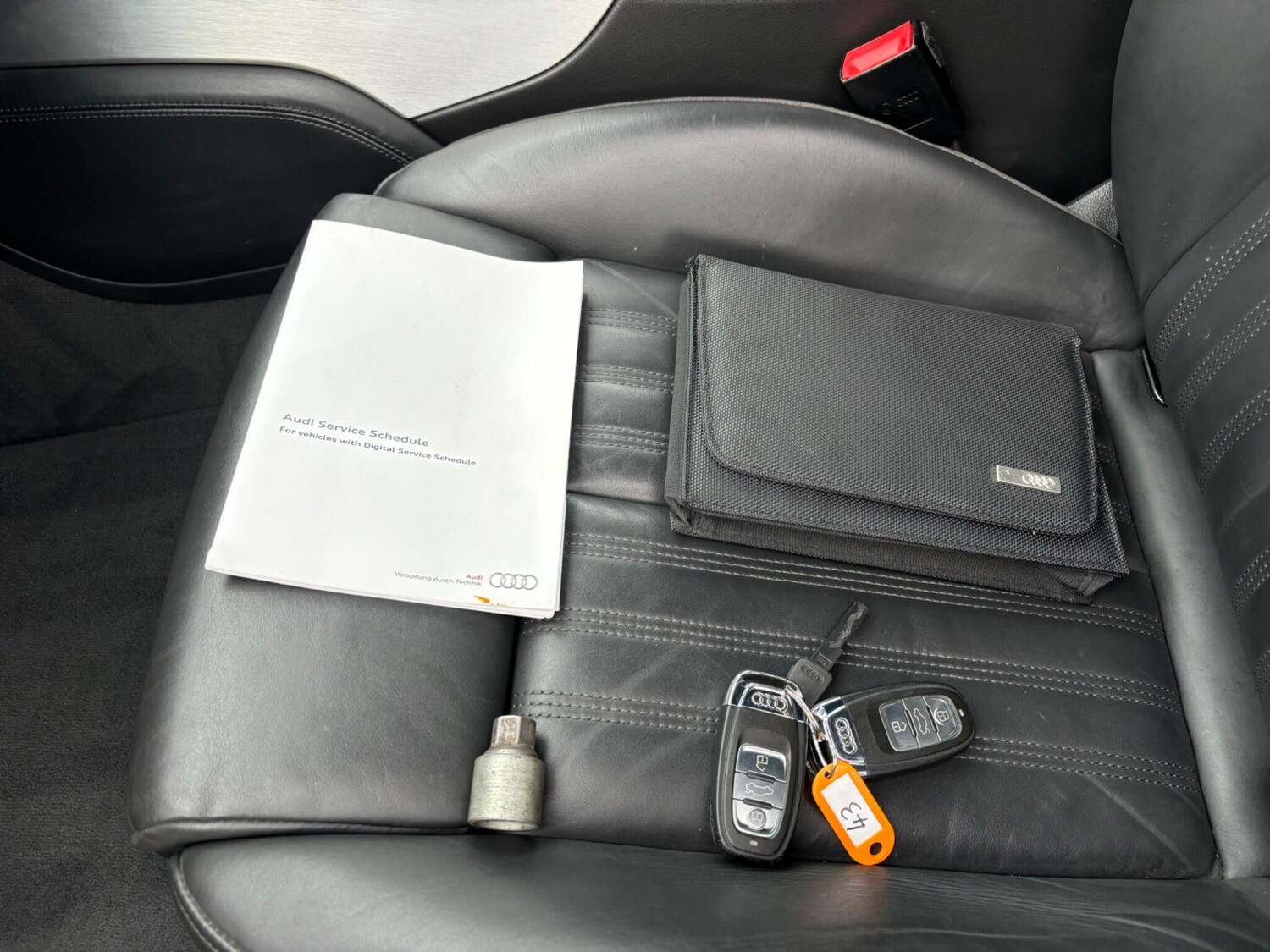 Used Audi A6 Saloon 2014 for sale - 76269695: Photo 66