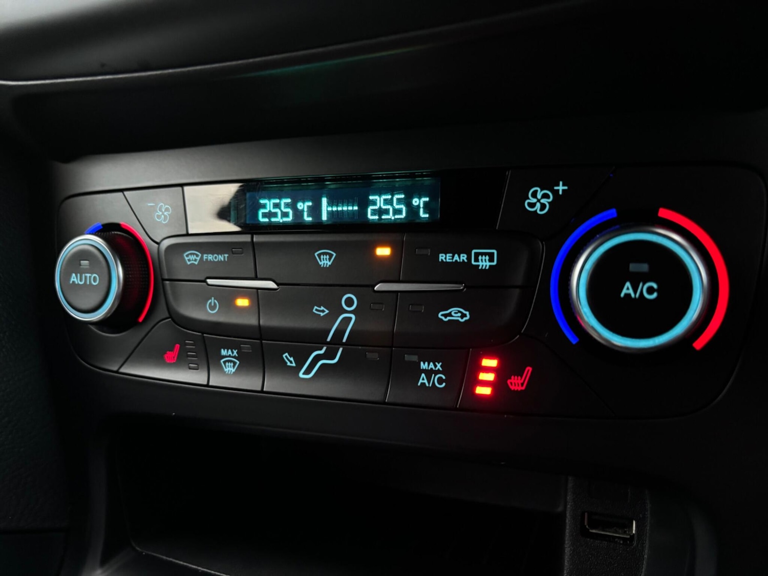 Used Ford Focus 2016 for sale - 76997630: Photo 50