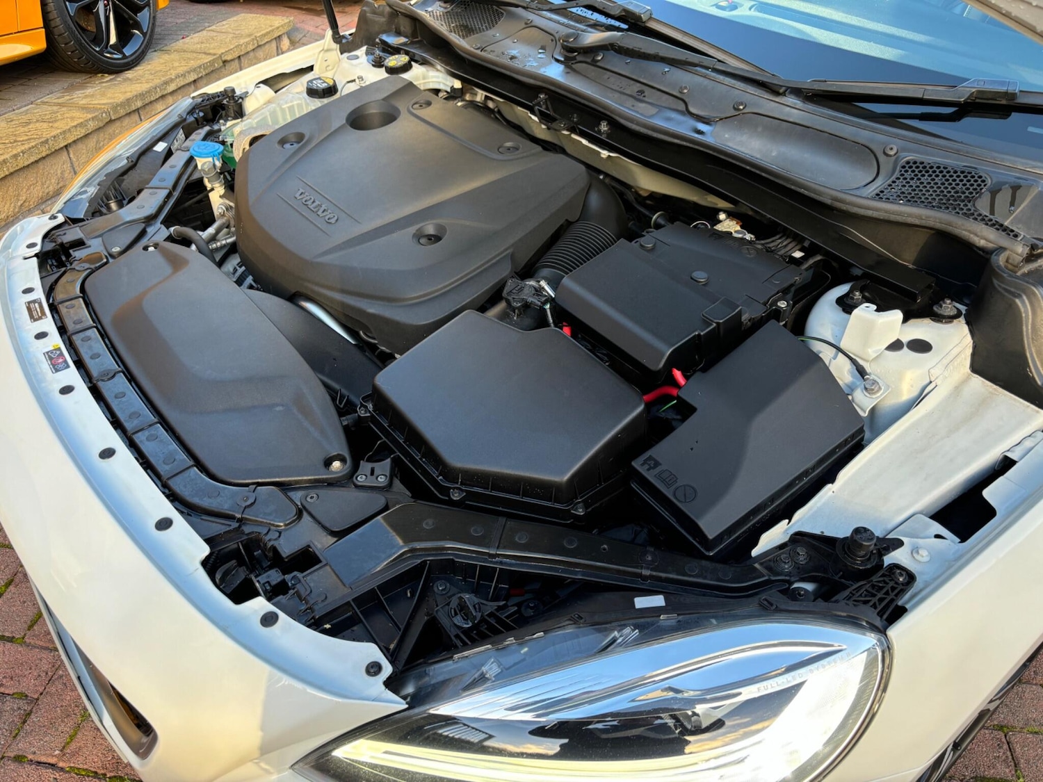 Used Volvo V40 2019 for sale - 76200634: Photo 24