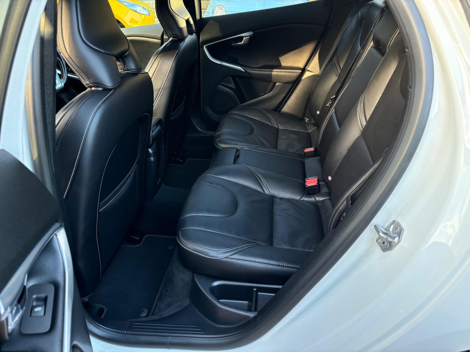 Used Volvo V40 2019 for sale - 76200634: Photo 33