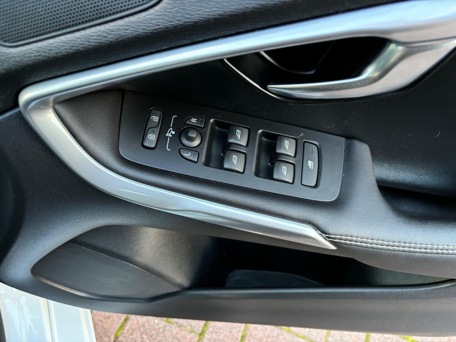 Used Volvo V40 2019 for sale - 76200634: Photo 48