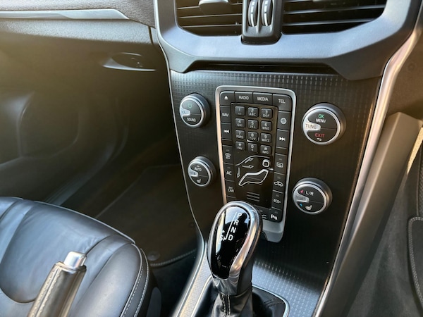 Used Volvo V40 2019 for sale - 76200634: Photo 50
