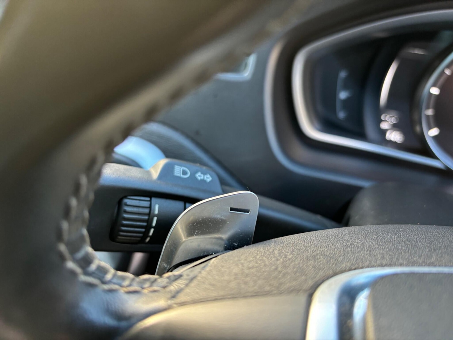 Used Volvo V40 2019 for sale - 76200634: Photo 55