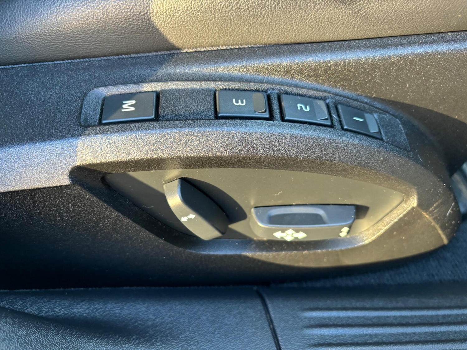 Used Volvo V40 2019 for sale - 76200634: Photo 57