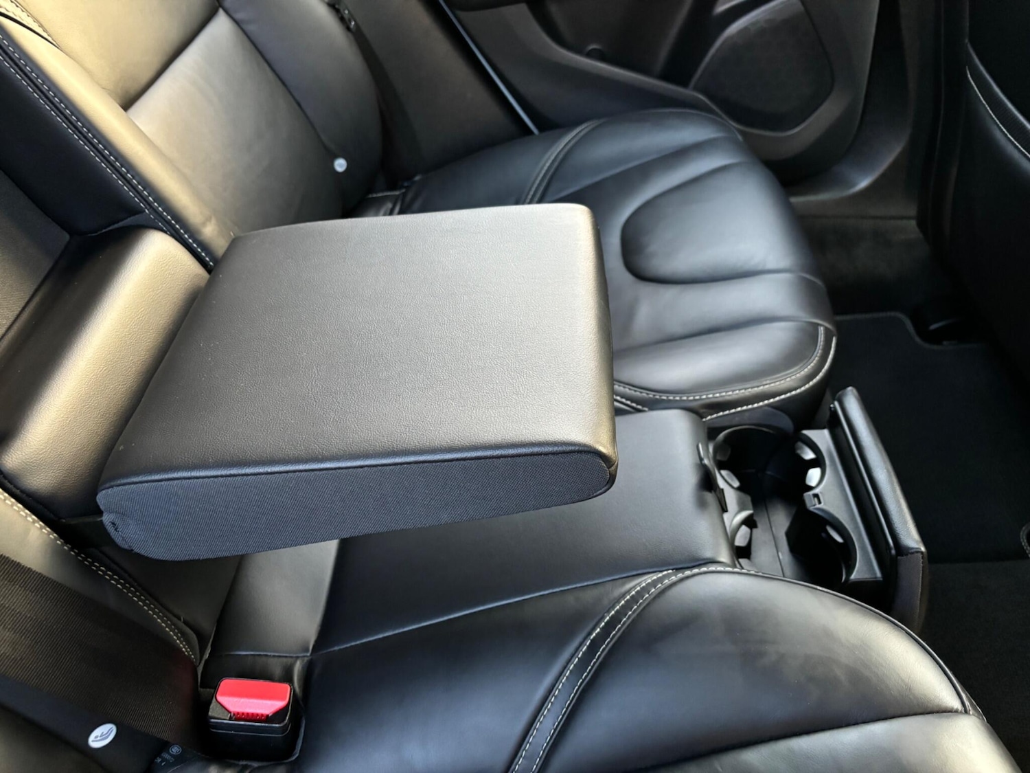 Used Volvo V40 2019 for sale - 76200634: Photo 64