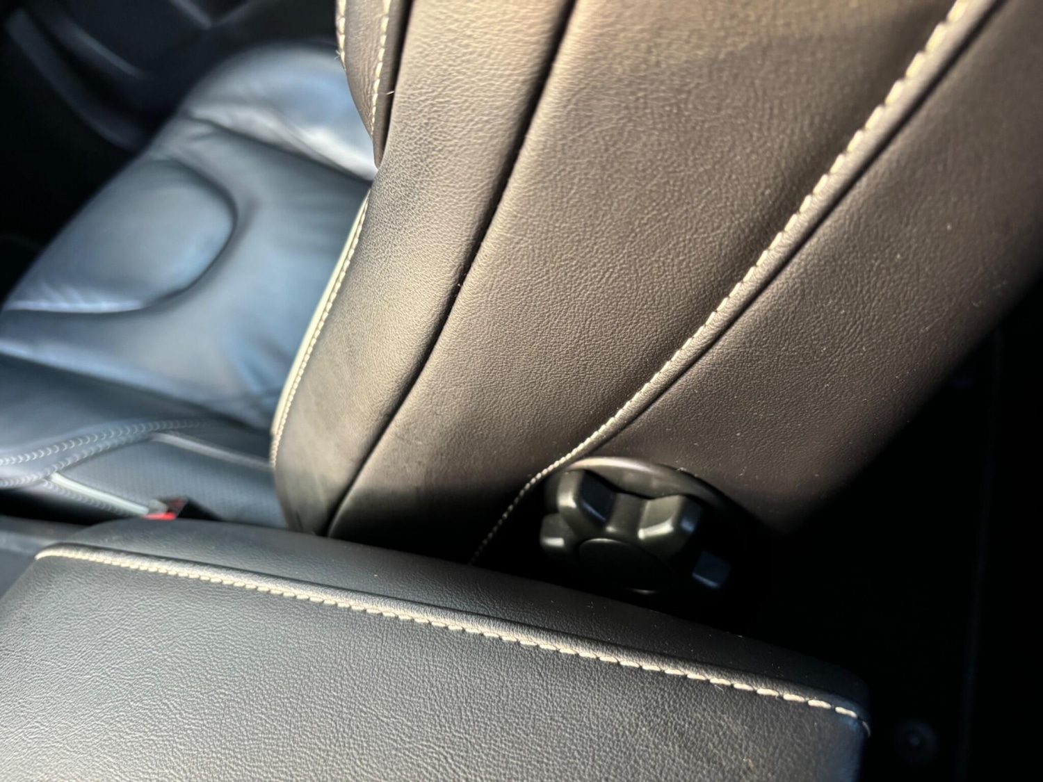 Used Volvo V40 2019 for sale - 76200634: Photo 68