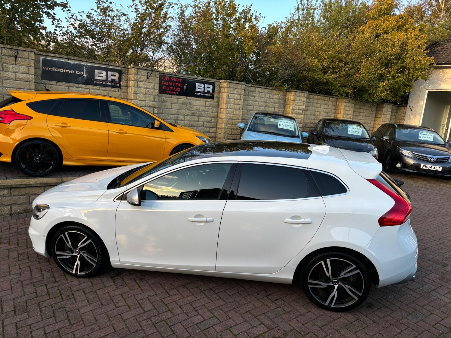 Used Volvo V40 2019 for sale - 76200634: Photo 7