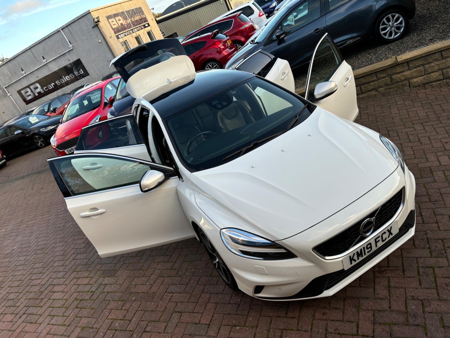 Used Volvo V40 2019 for sale - 76200634: Photo 88