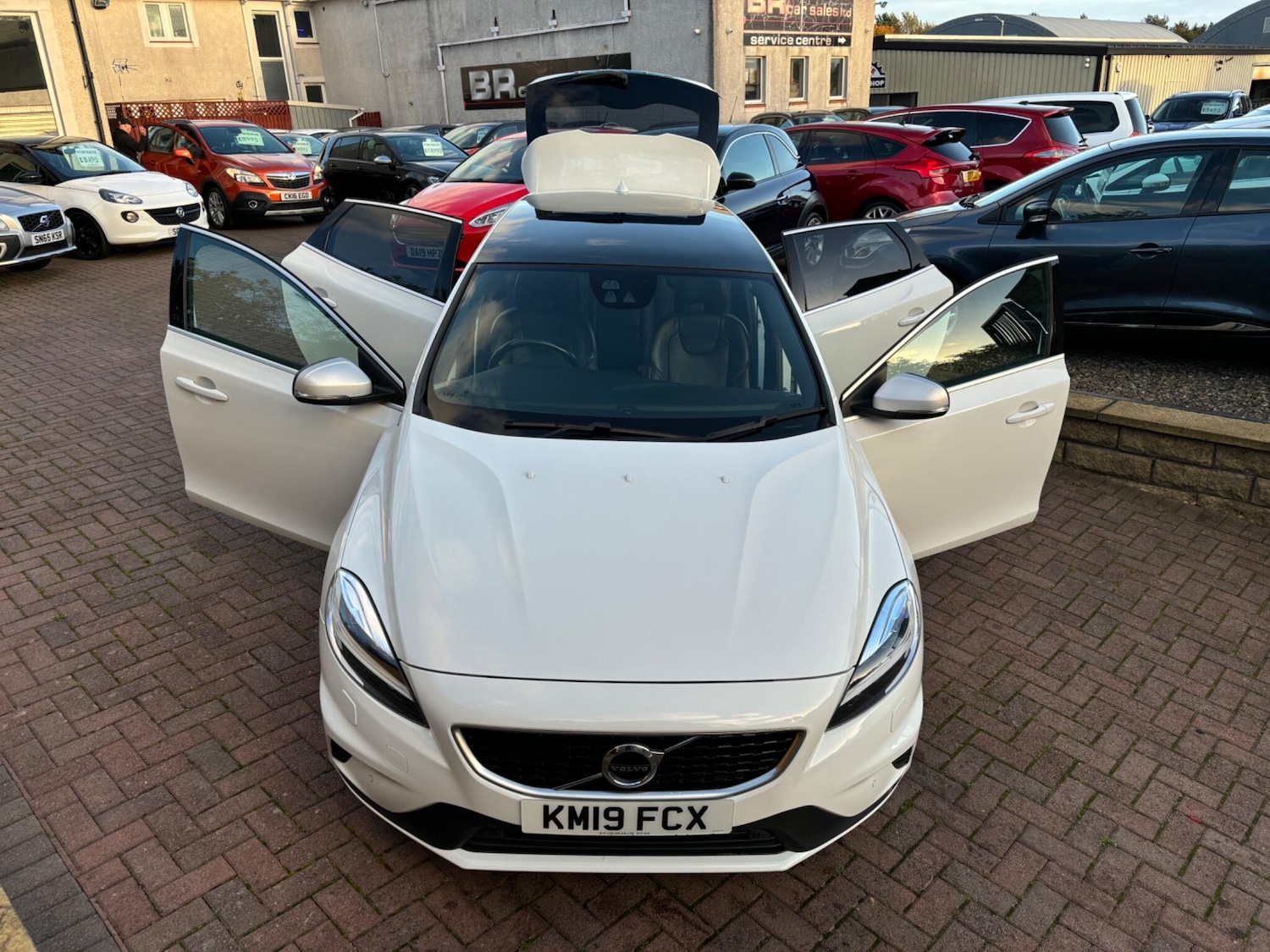 Used Volvo V40 2019 for sale - 76200634: Photo 89