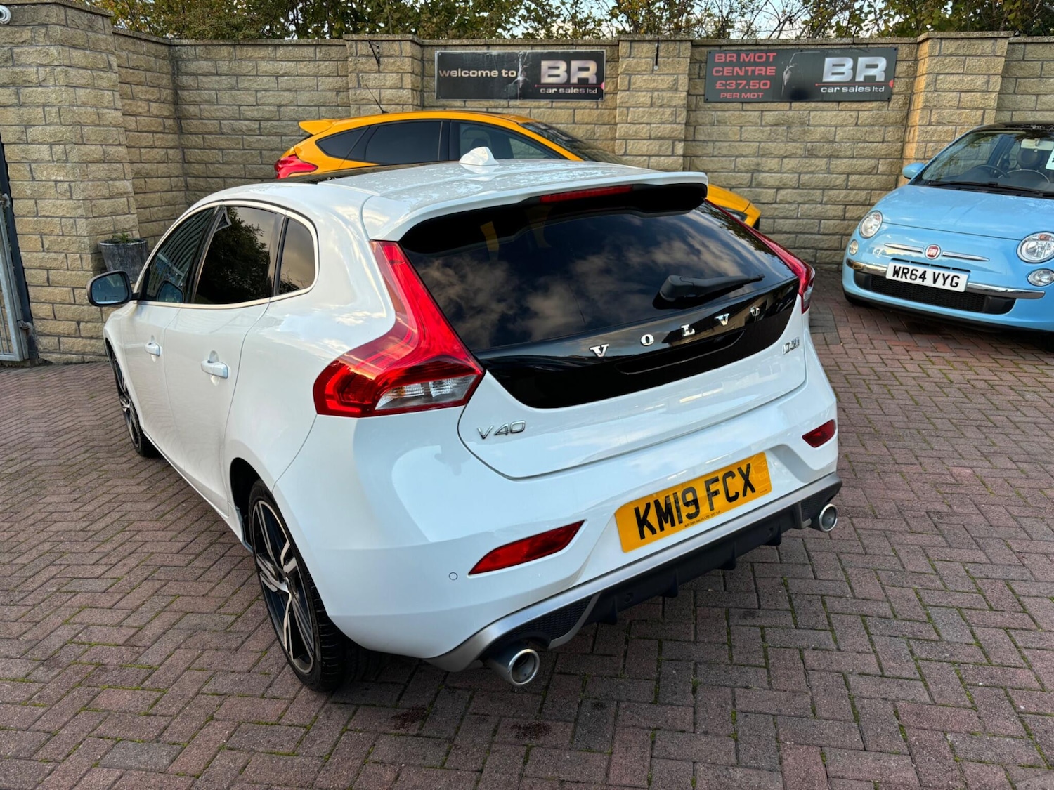 Used Volvo V40 2019 for sale - 76200634: Photo 9