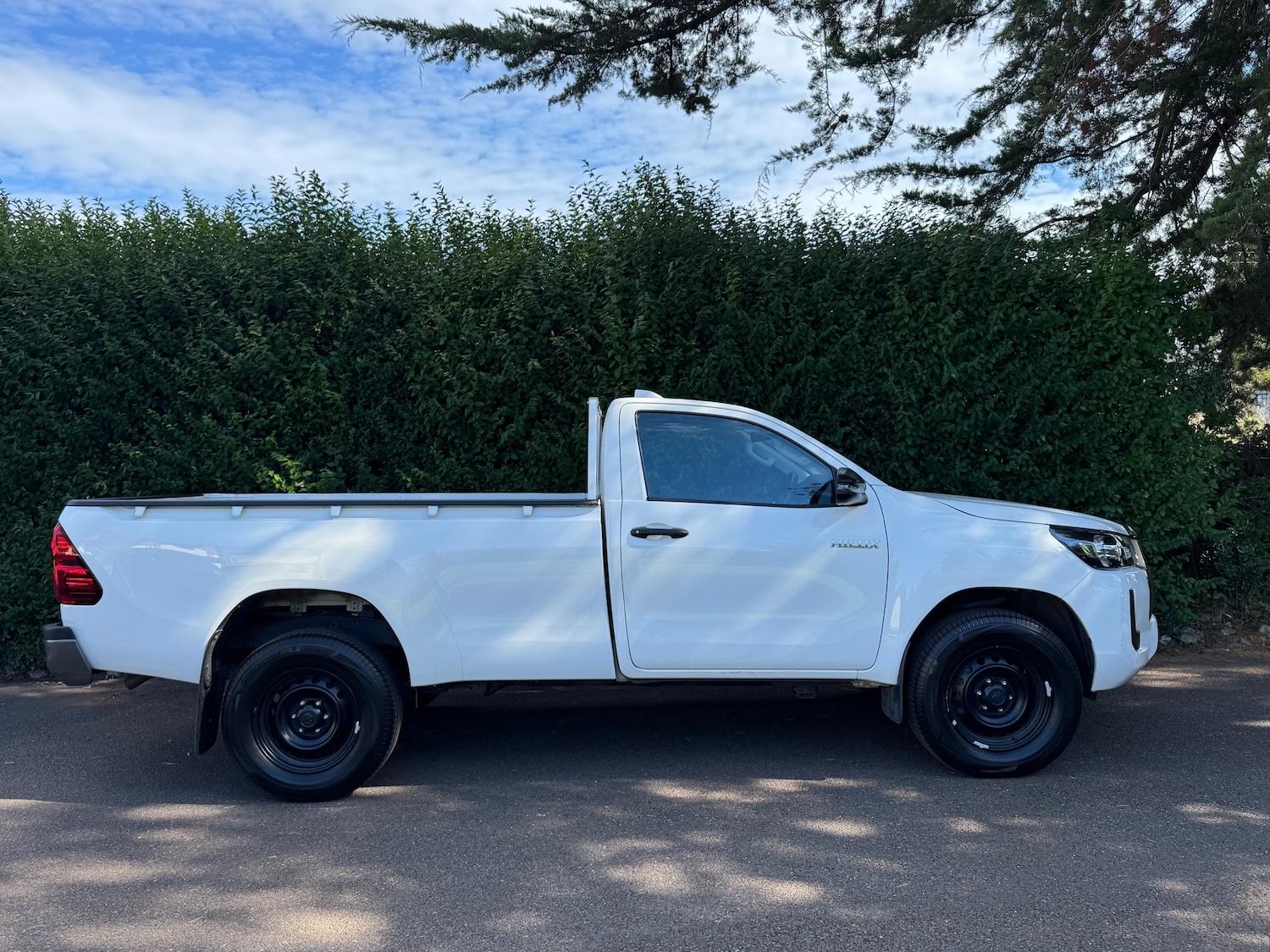 Used Toyota Hilux 2023 for sale - 77280531: Photo 4
