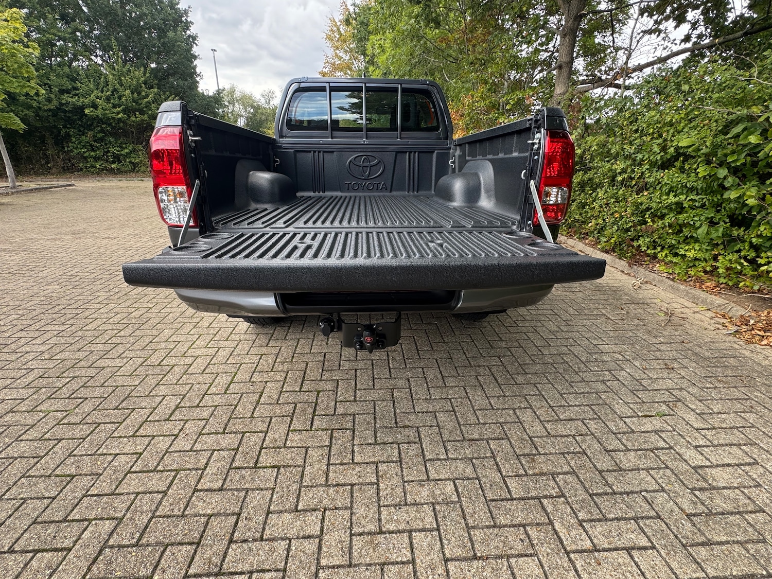 Used Toyota Hilux for sale - 77951734: Photo 10