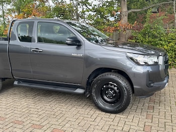Used Toyota Hilux 2025 for sale - 77951734: Photo