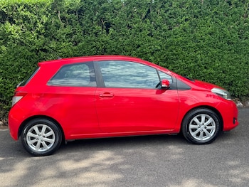 Used Toyota Yaris 2012 for sale - 78683178: Photo