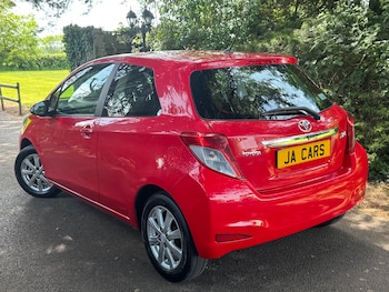 Used Toyota Yaris 2012 for sale - 78683178: Photo