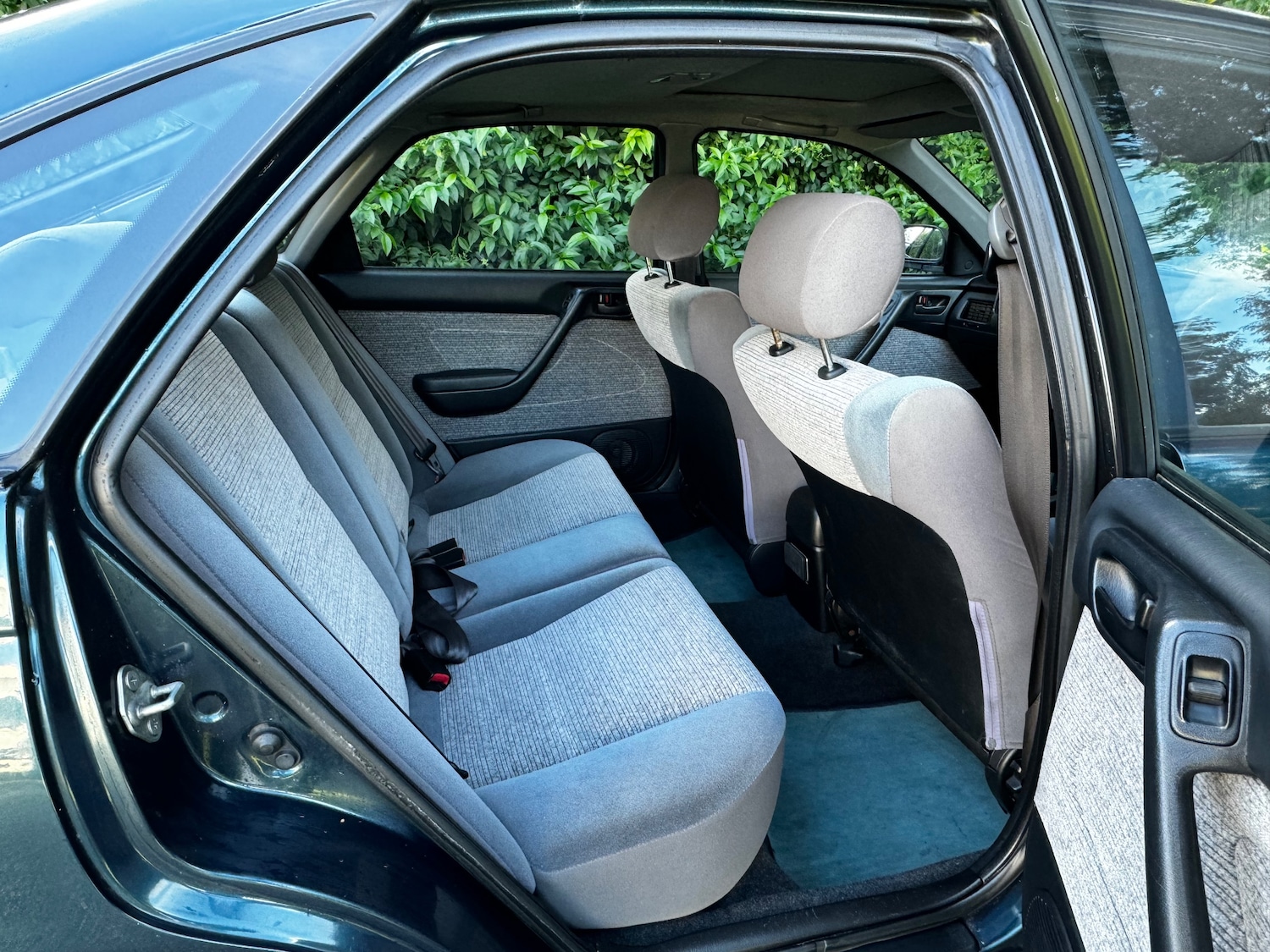 Used Toyota Carina E 1994 for sale - 77301663: Photo 11