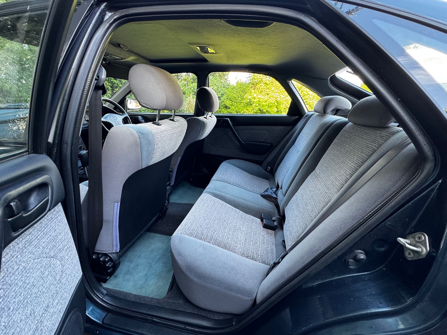 Used Toyota Carina E 1994 for sale - 77301663: Photo 14