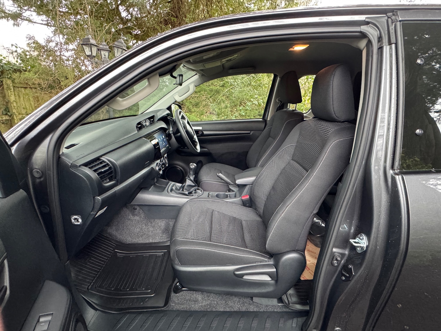 Used Toyota Hilux for sale - 77526289: Photo 12