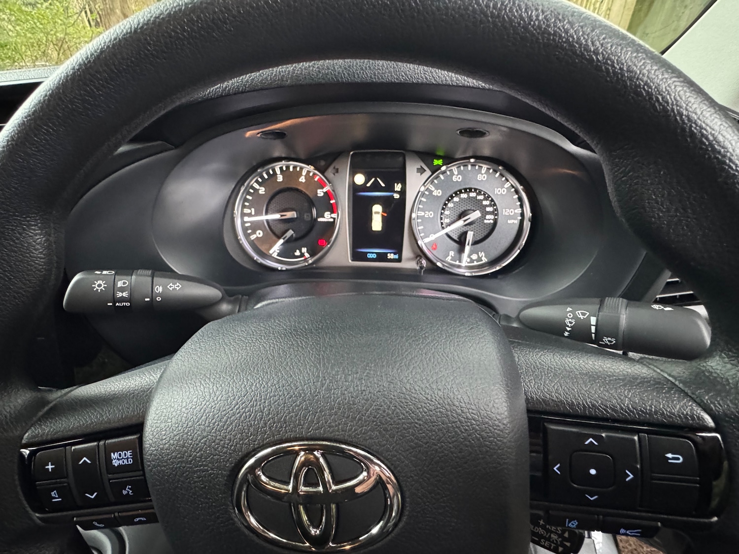 Used Toyota Hilux for sale - 77526289: Photo 16