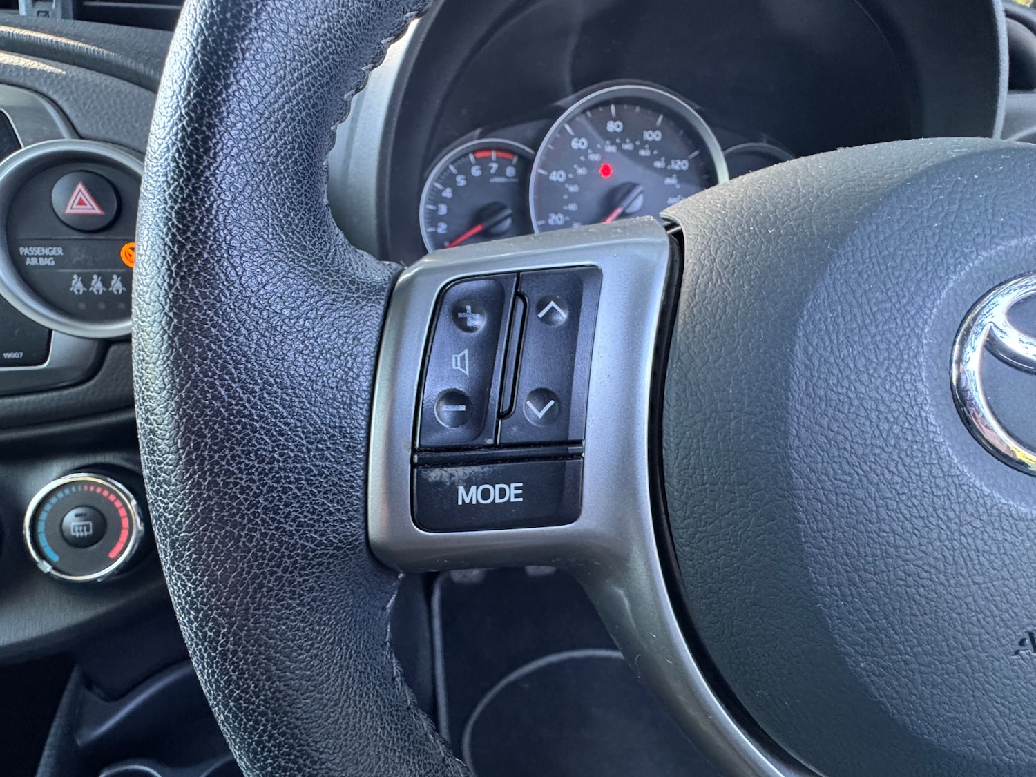 Used Toyota Yaris 2012 for sale - 78122250: Photo 13