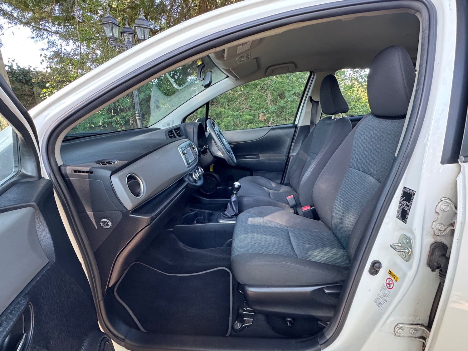 Used Toyota Yaris 2012 for sale - 78122250: Photo 9