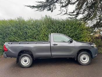 Used Toyota Hilux 2021 for sale - 77280536: Photo