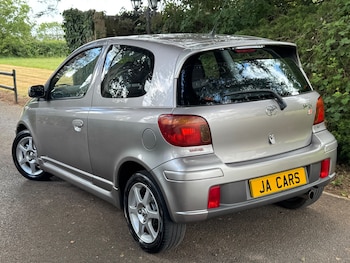 Used Toyota Yaris 2004 for sale - 79171086: Photo