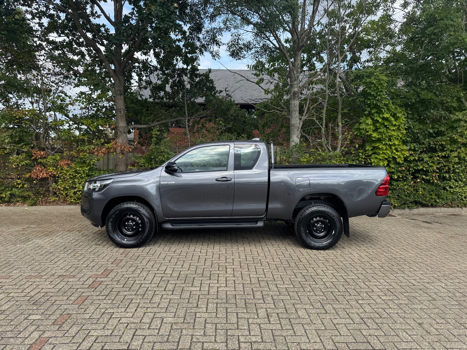 Used Toyota Hilux for sale - 77280532: Photo 6