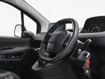 Used Peugeot Partner 2023 for sale - 79359310: Photo