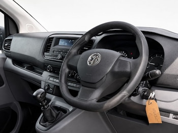 Used Vauxhall Vivaro 2019 for sale - 79359307: Photo