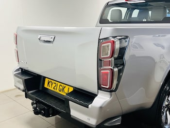 Used Isuzu D-Max 2021 for sale - 75503716: Photo