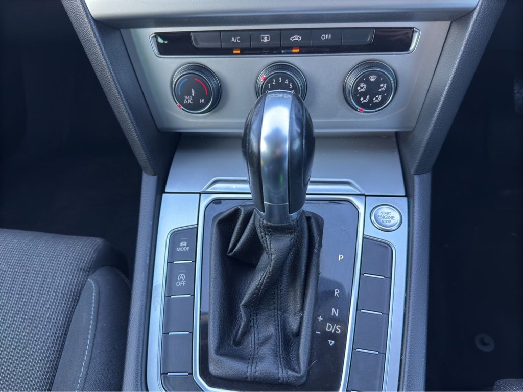 Used Volkswagen Passat 2015 for sale - 76910417: Photo 29