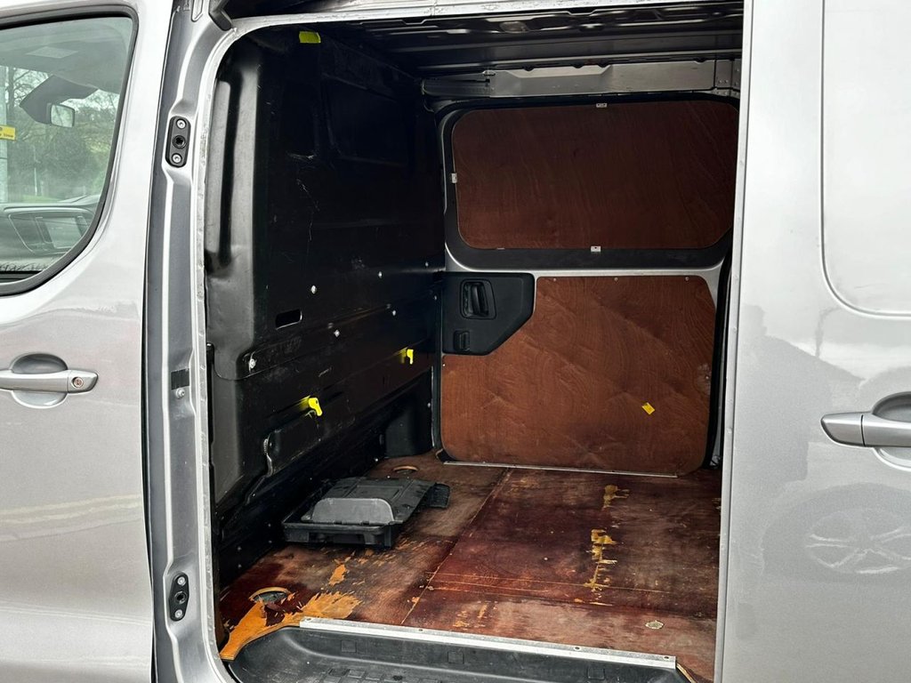 Used Vauxhall Vivaro 2019 for sale - 76879024: Photo 10