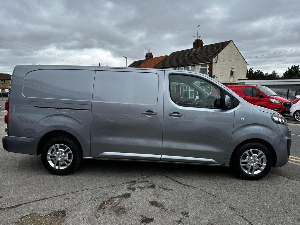 Used Vauxhall Vivaro 2019 for sale - 76879024: Photo 4