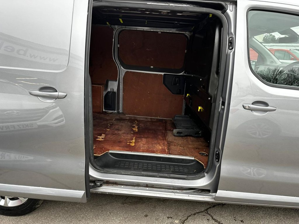 Used Vauxhall Vivaro 2019 for sale - 76879024: Photo 6