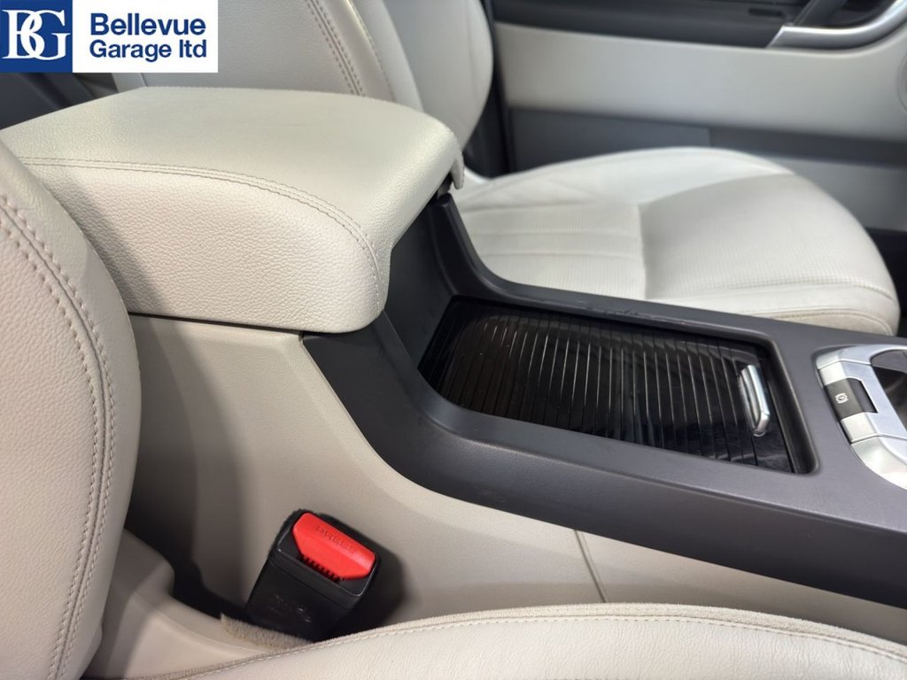 Used Land Rover Discovery Sport 2017 for sale - 76879067: Photo 34