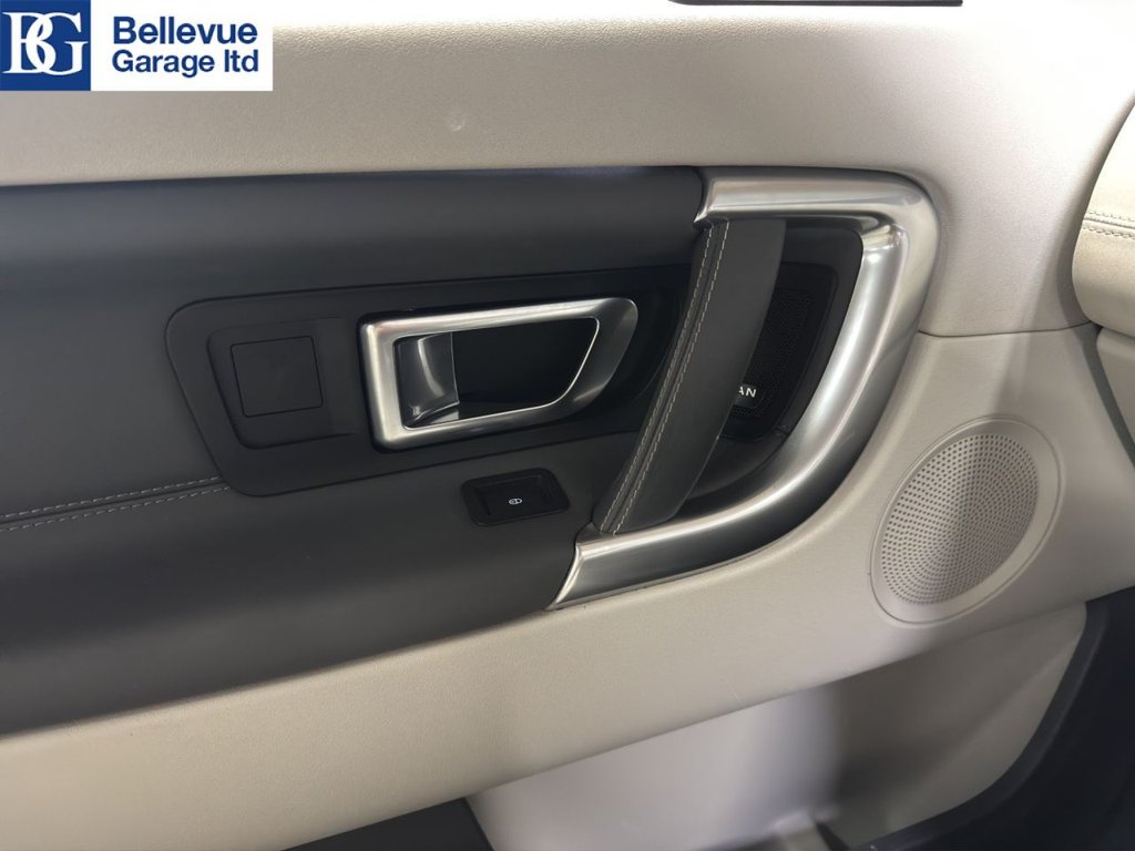 Used Land Rover Discovery Sport 2017 for sale - 76879067: Photo 36