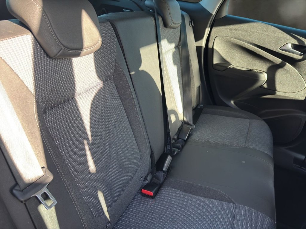 Used Vauxhall Crossland 2021 for sale - 77236345: Photo 18