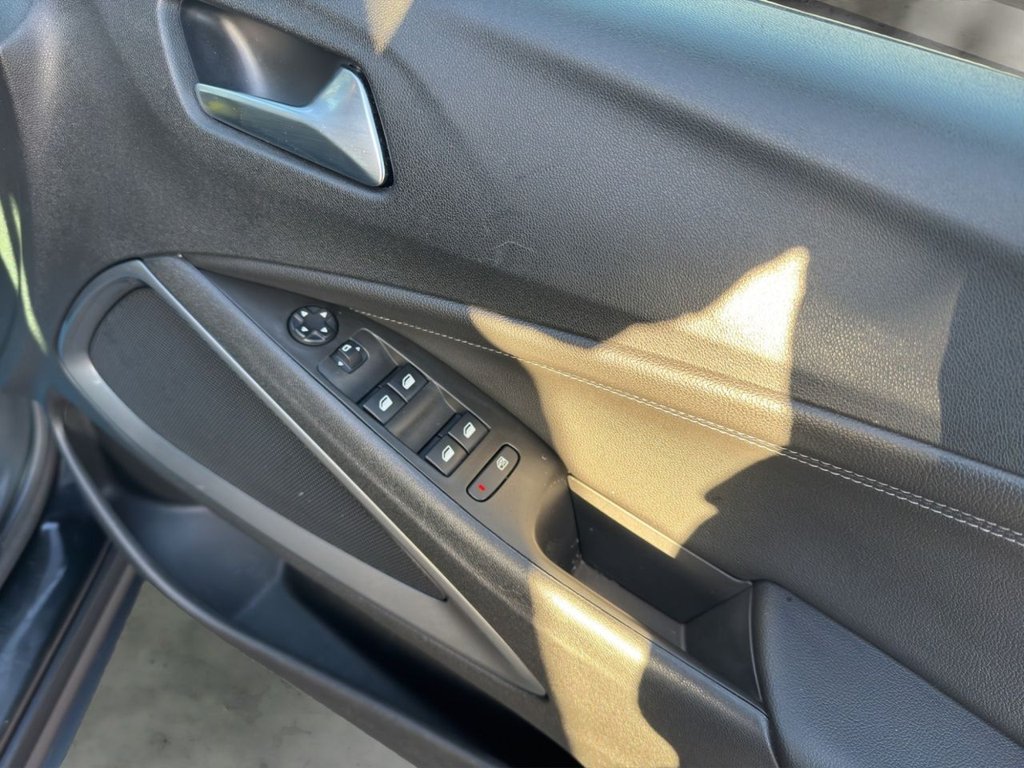 Used Vauxhall Crossland 2021 for sale - 77236345: Photo 25