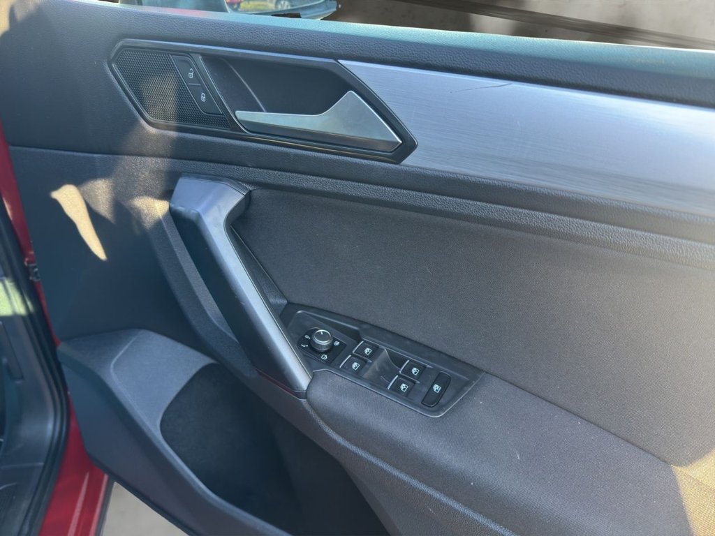 Used Volkswagen Tiguan 2017 for sale - 77048938: Photo 24