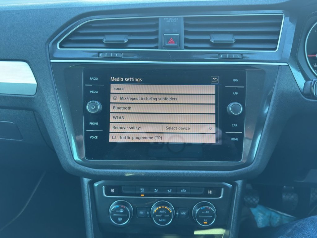 Used Volkswagen Tiguan 2017 for sale - 77048938: Photo 35